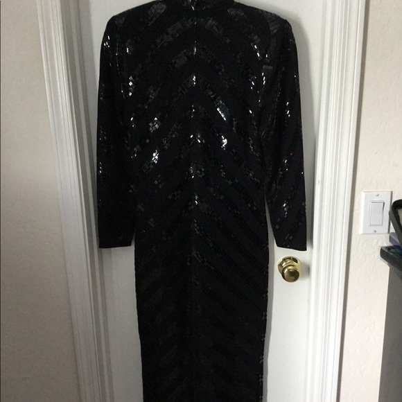 St John  dress - Picture 2 of 8